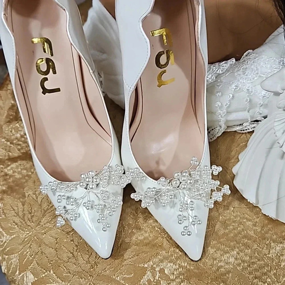 She's My Everything is a Unique 7pc. One-Of-A-Kind Tiara Ensemble - Picture 10 of 17